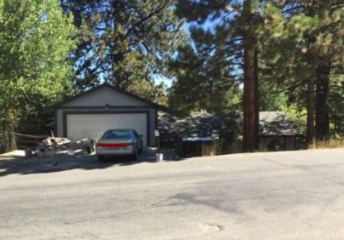 10910 Palisades Dr, Truckee, CA 96161-3188