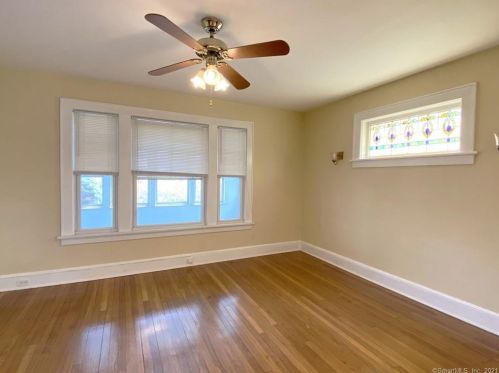 25 4th St, Norwalk CT  06855-2403 exterior