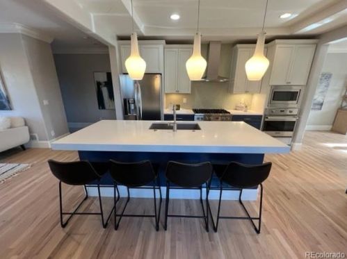 1100 Clarkson St, Denver CO  80210-1605 exterior