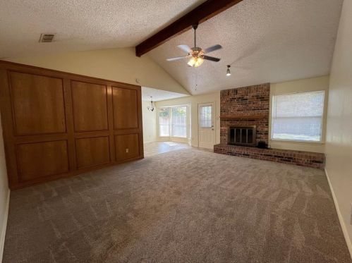 6820 Loma Vista Dr, Fort Worth TX  76133-6431 exterior