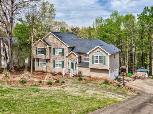 461 Philadelphia Dr, Big Canoe, GA 30143-6824