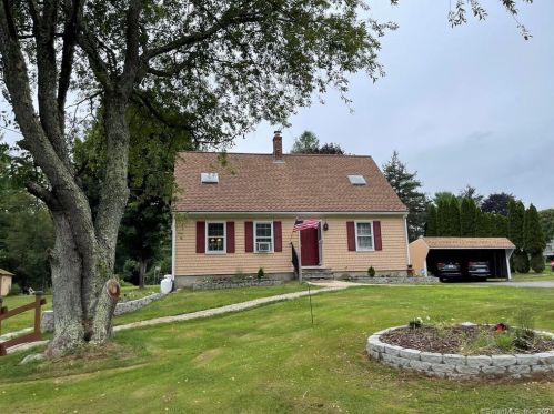 209 Avery Hill Rd, Gales Ferry, CT 06339-1046