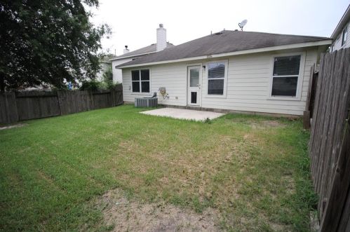 5023 Willow Point Dr, Conroe TX  77303-3078 exterior