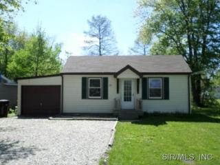 21 Oak St, Moro, IL 62067-1074