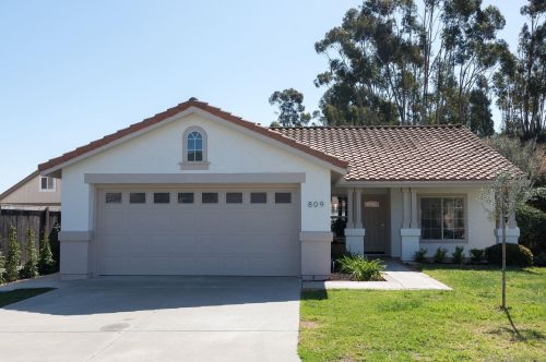809 Palo Alto Ct, San Marcos, CA 92069-1172