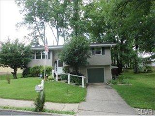 1017 Elm St, Allentown, PA 18109-2203