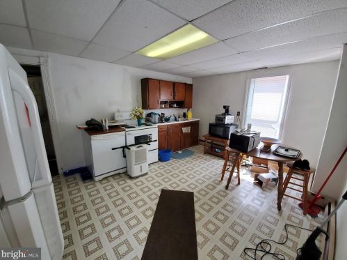 26 College Ave, Frostburg MD  21532-1741 exterior