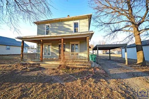106 Jones St, Mayetta, KS 66509-9404