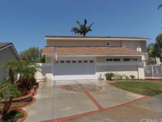 17581 Newark Cir, Irvine, CA 92614-6650