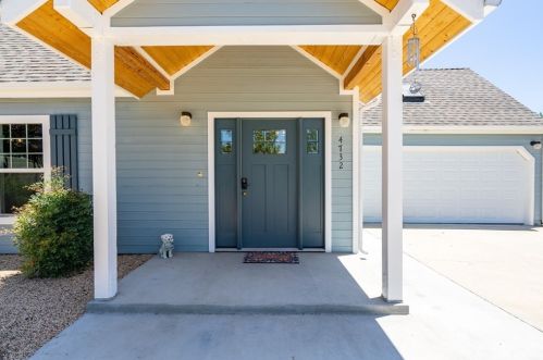 4732 Meadow Lark Ln, Lake Nacimiento, CA 93446-4219