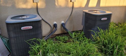 4847 Ridge Point Way, Riverside CA  92509-5448 exterior