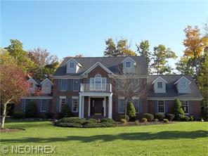469 Countryside Dr, Cleveland OH  44147-3419 exterior