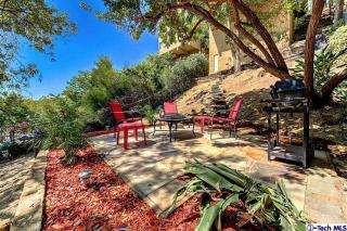 834 Montecito Dr, Los Angeles, CA 90031-1433