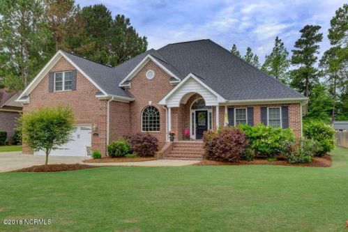 604 Majestic Oaks Dr, Hampstead, NC 28443-8282