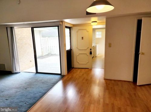 50 Valleybrook Dr, Lancaster PA  17601-4612 exterior