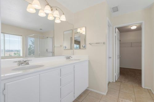 17876 Robusta Dr, Riverside CA  92503-7072 exterior