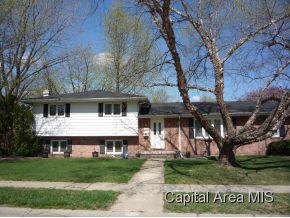 301 Yeoman Dr, Springfield, IL 62704-5235