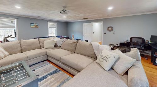 1037 Providence Pike, Killingly CT  06239-4003 exterior