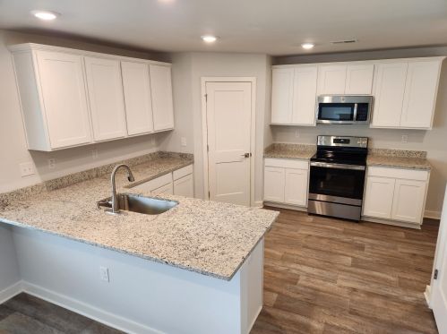 1183 Bluecoat Cir, Hampton GA  30228-5971 exterior