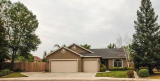 2674 Rialto Ave, Clovis, CA 93611-5024