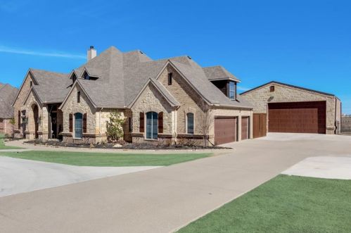 12066 New Day Dr, Fort Worth, TX 76179-9167