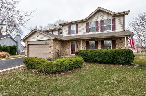 320 Bayberry Dr, Barrington Hills, IL 60102