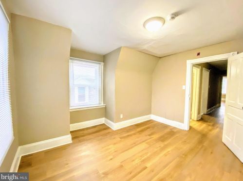 619 Chelten Ave, Philadelphia PA 19126-3825 exterior