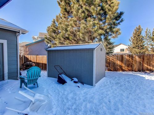 20695 Oxford Pl, Denver CO 80014-5137 exterior