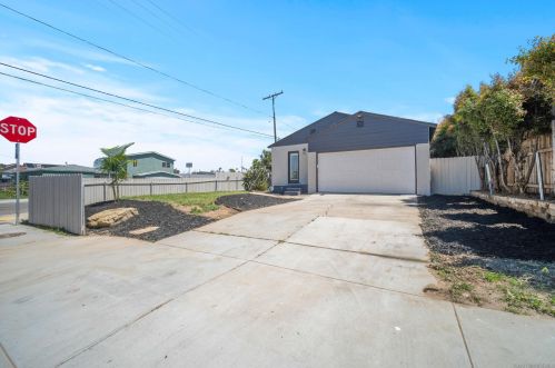 231 Emerson St, Chula Vista CA  91911-3358 exterior