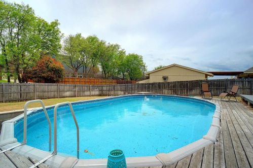 6321 Lake Side Dr, Fort Worth TX 76179 exterior