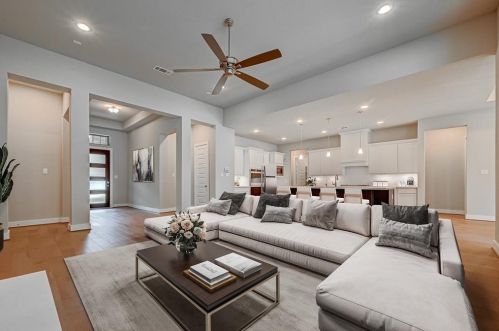 999 Briac Ln, Conroe TX  77301-4109 exterior