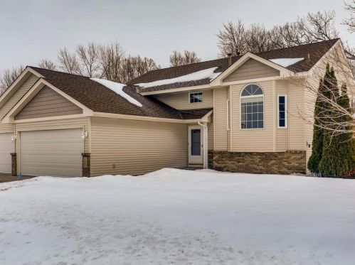 3663 Kahler Dr, Otsego, MN 55376-9165