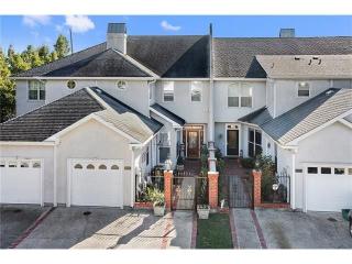 1902 Khan Dr, Metairie LA  70005-2661 exterior