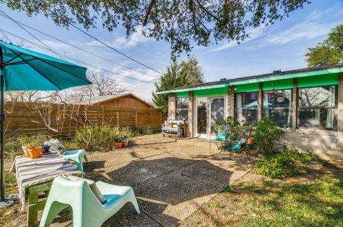 8714 Charing Cross Ln, Dallas TX  75238-3811 exterior