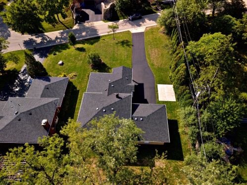 54 Naperville Rd, Willowbrook IL  60514-1021 exterior