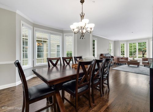 330 55th St, Willowbrook IL  60514-3015 exterior