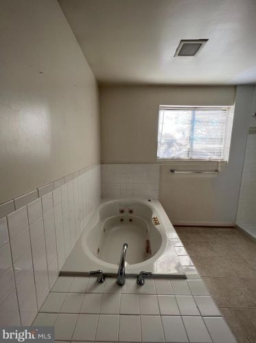 3506 Farthing Dr, Silver Spring MD 20906-4128 exterior