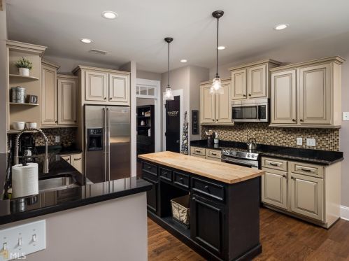 554 Pinehurst Dr, Stockbridge GA  30281-3865 exterior