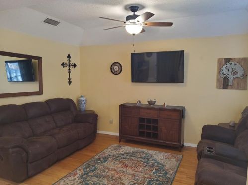 10205 Spoonbill Ct, Fort Worth, TX 76108-4134