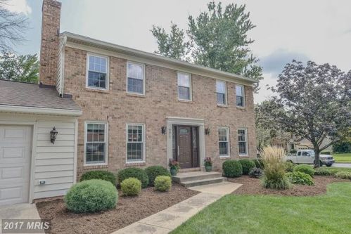 9017 Lake Braddock Dr, Springfield, VA 22015-2132