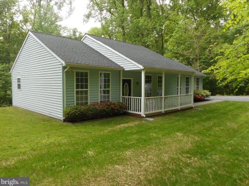 129 Wild Rose Ln, Harpers Ferry, WV 25425-5889