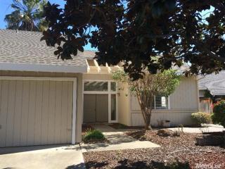 860 Donovan Ct, Davis, CA 95618-4876