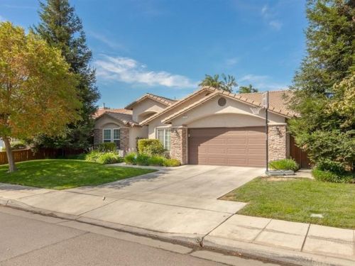 116 Kites Way, Sharon, CA 93610-9452