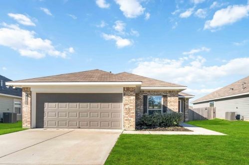 1152 Shadow Glenn Dr, Conroe TX  77301-2257 exterior