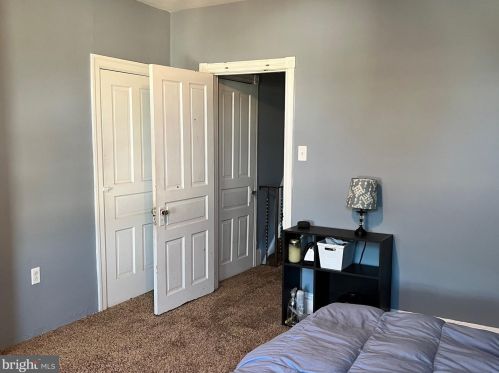 5918 Jackson St, Philadelphia PA  19135-4031 exterior