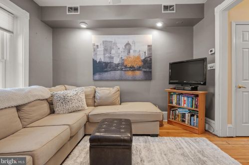 232 Walnut St, Lancaster PA  17602-2342 exterior