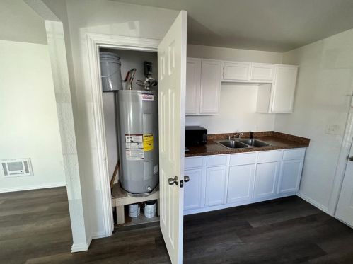 2518 Birdell St, Fort Worth TX  76105-2914 exterior