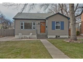 1037 Collyer St, Longmont, CO 80501-4327