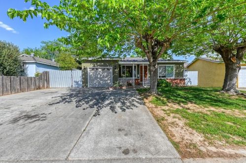 7216 Belcamp St, Rio Linda, CA 95673-1502