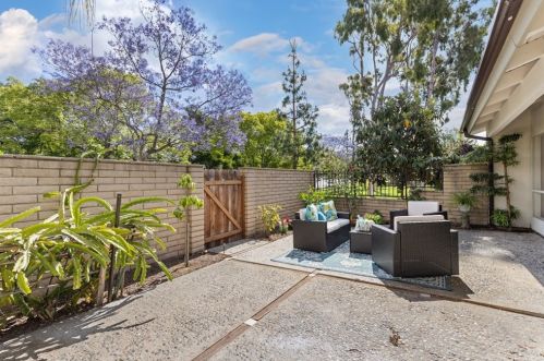 20 Spicewood Way, Irvine CA  92612-2721 exterior